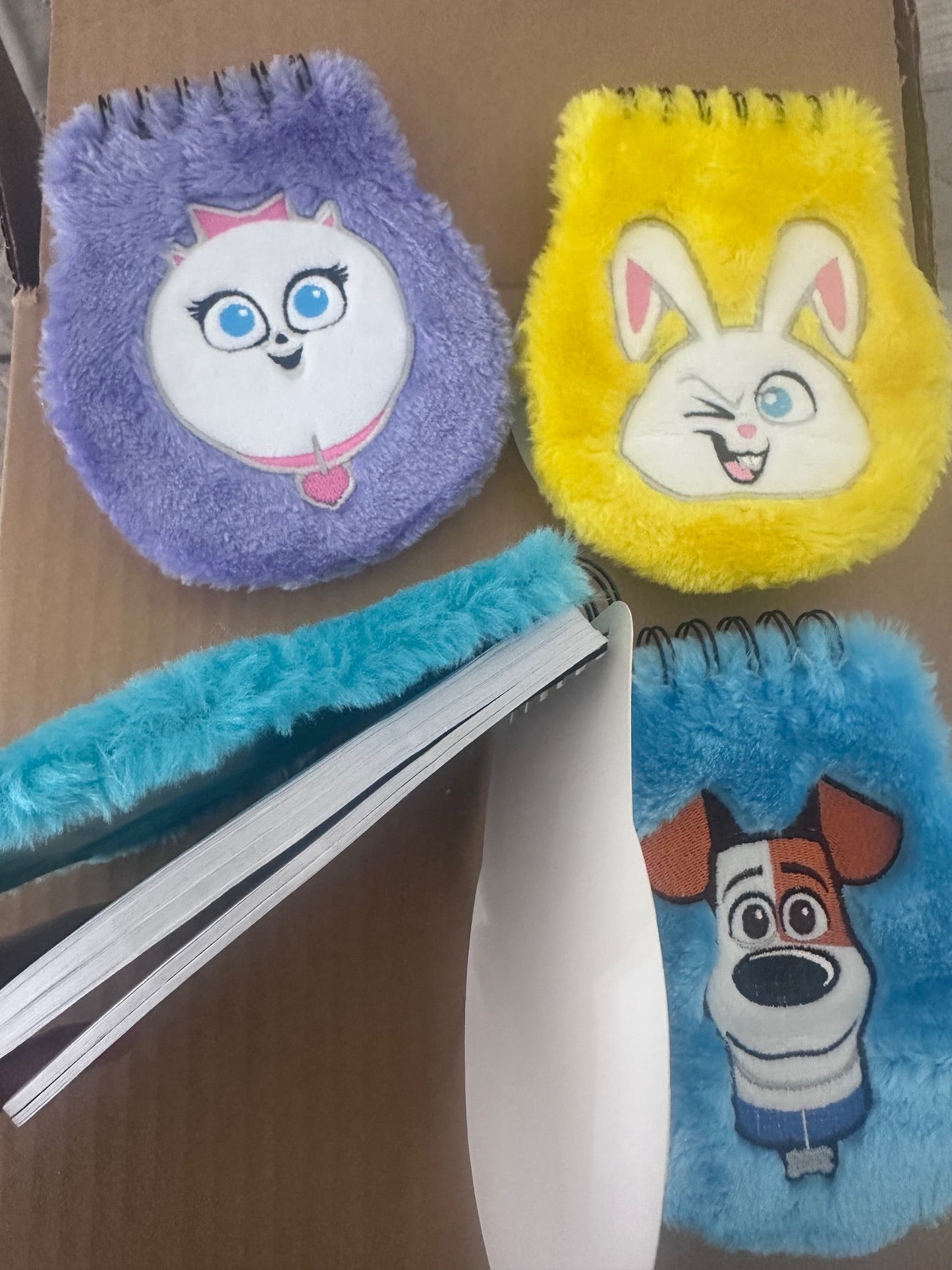 Secret Life of Pets - 2 Plush Memo Pads - Sold as a set of 4 - Lion Wholesale
